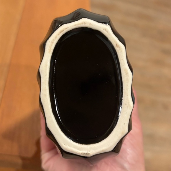 Japanese Chokin Art Black Porcelain Swirl Vase - Picture 4 of 7